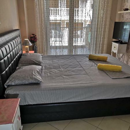 Néa Péramos Brick Apartment מראה חיצוני תמונה