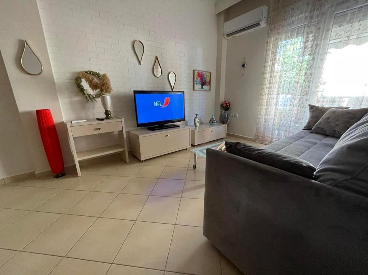 Néa Péramos Brick Apartment מראה חיצוני תמונה